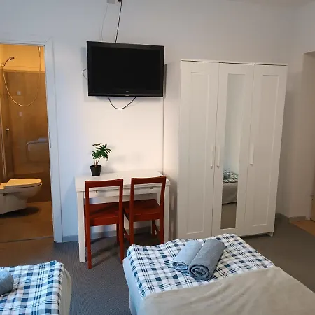 Firstroom 格但斯克